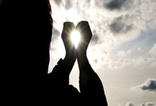 半场-国足暂0-0沙特 林良铭直红蒋光太伤退沙特中框+进球手球被吹.